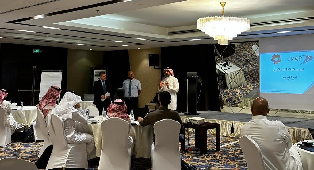 Pedestrian-first for futuristic NEOM