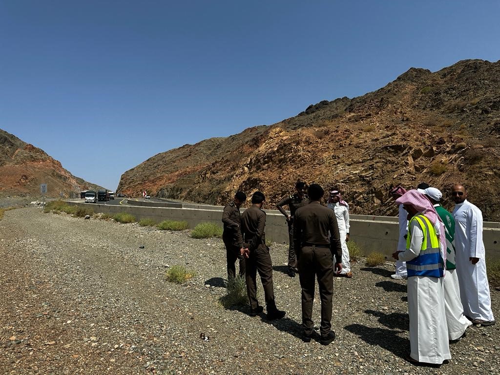 NEOM training 2F site visit to crash site