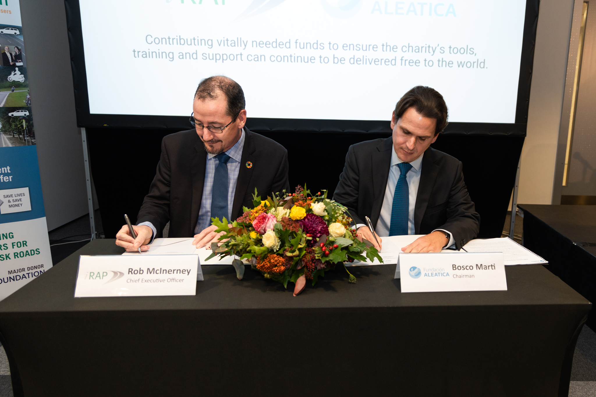 WRC2023_D3_iRAP_signing-14